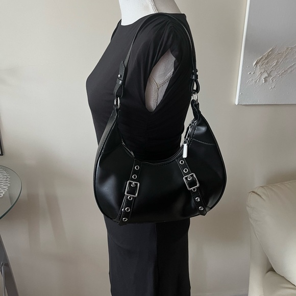 8 Other Reasons Black Double Buckle Vegan Leather Shoulder Bag NWT - Picture 7 of 13